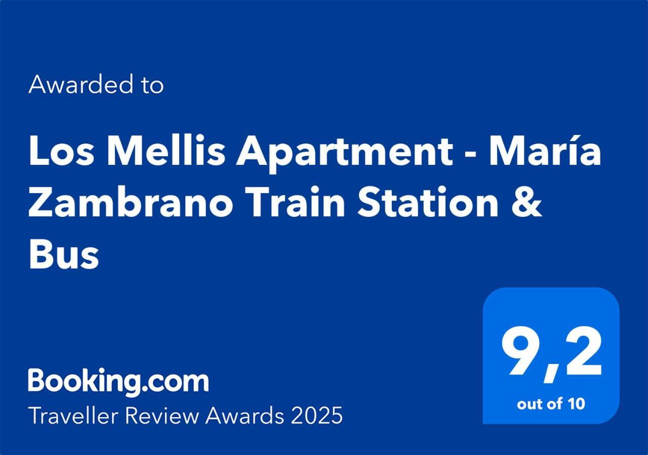Los Mellis - Maria Zambrano Estacion De Tren & Bus Málaga Exterior foto